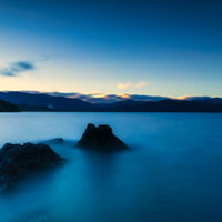 田沢湖の夜明け・ブルーアワー風景の写真