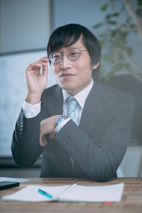 それあなたの感想ですよね、と眼鏡を押し上げるビジネスマン