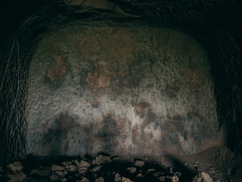 硫黄島南側の戦車壕または魚雷整備壕奥壁