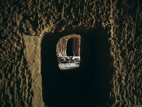 硫黄島南側の戦車壕または魚雷整備壕を繋ぐ通路