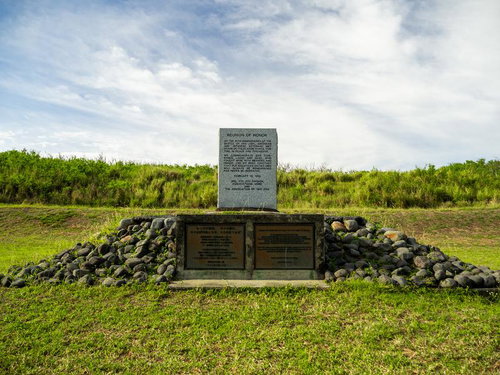 硫黄島に設置された再会記念碑