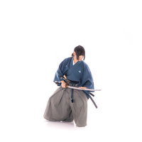 神無突きの姿勢で正座する武士の剣術型の写真