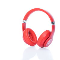 Beats Studio3 Wirelessのワイヤレスヘッドフォンの写真