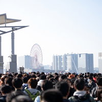 ビッグサイト会場から見えるお台場パレットタウンの大観覧車の写真