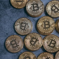 THE BITCOIN 金色のコイン 仮想通貨デジタル資産の写真