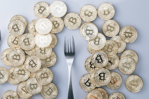 仮想通貨のハードフォークバブルをテーブルに表現