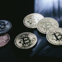 資金洗浄やロンダリングが問題視されている仮想通貨の写真