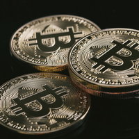 上場投資信託（ETF）の認可間近と期待されるビットコインの写真