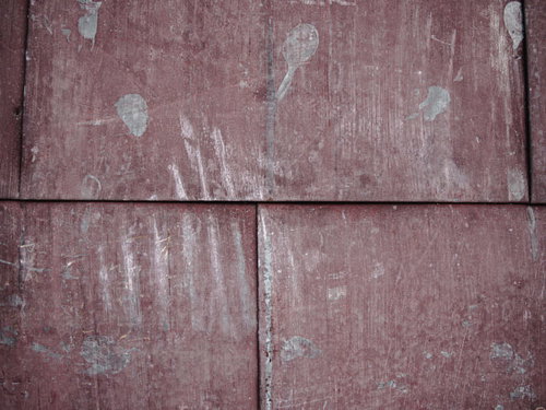 グレーコンクリート床の継ぎ目テクスチャー