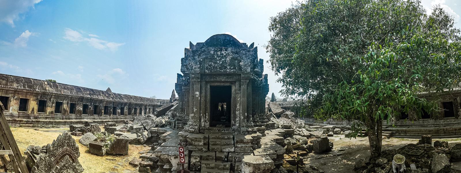 Panoramic view of the central sanctuary and scattered ruins at Preah Vihear Temple