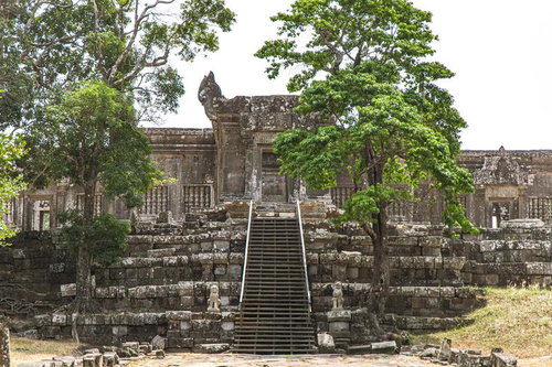カンボジアのプレアヴィヒア寺院遺跡