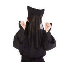 おいしくな～れ♪おいしくな～れ♪と応援する黒衣の黒子の写真