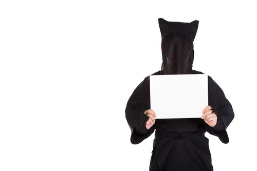 黒子がご案内申し上げます