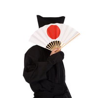ヨッ！日本一（ニッポンイチィ）黒衣姿で日の丸の扇子を掲げるの写真
