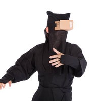 VRのリアル感に動揺を隠せない黒子の写真