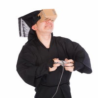 巨大なカーチャンが迫ってくる！（VRでゲーム中）の写真