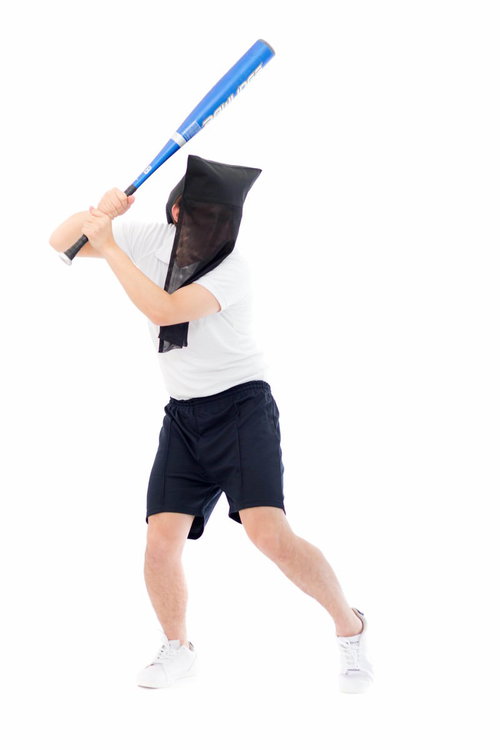 バットを短く持つとミートしやすい黒子のバッター