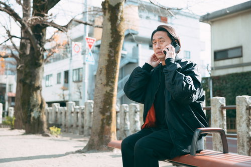 「原稿まだですか？」と近場の公園で催促する担当編集