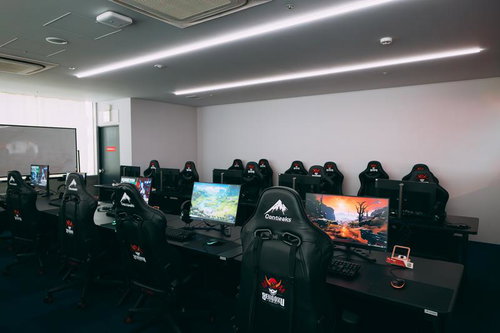 プログラムを学ぶことができるスタディルーム