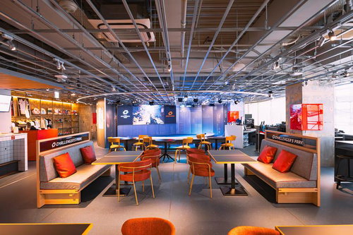 西日本最大級のeスポーツ総合施設（スタジアム）