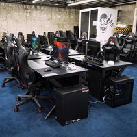 ゲーミングPCとeスポーツプレイエリア（チャレパ）の施設風景の写真
