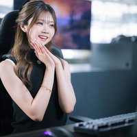 スパチャありがとうするeスポーツ女子の写真