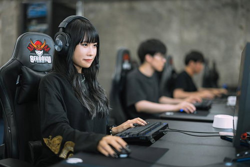 女性メンバーが加入したeスポーツチーム