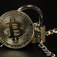 ビットコインのトランザクションはブロックチェーンに記録され続けますの写真