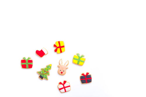 クリスマスツリーやプレゼントボックス型のアイシングクッキー