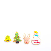 クリスマス用の焼き菓子、カラフルなアイシングクッキーの写真