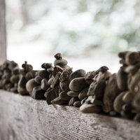 中尊寺の積石と伽藍 世界遺産平泉の歴史的寺院境内の写真