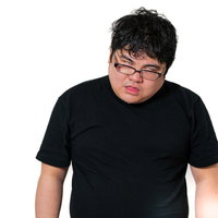 完敗してうなだれる男性の写真