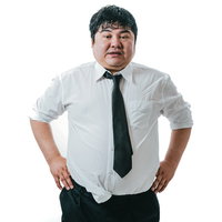 だらしのないワイシャツ姿の上司：クールビズの職場の写真