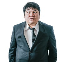 嘘でしょ？っとまじまじ見つめる男性、株価暴落に唖然の写真