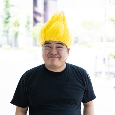 熱狂的なファン「バイアズーラ！バイアズーラ！」の写真