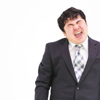 荒れる社畜マンの写真