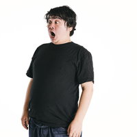 開いた口が塞がらない男性、驚きと呆然の表情の写真