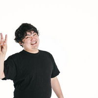 The Power of Three、ハンドジェスチャーの写真