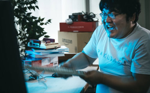 論破されてキーボードに八つ当たり