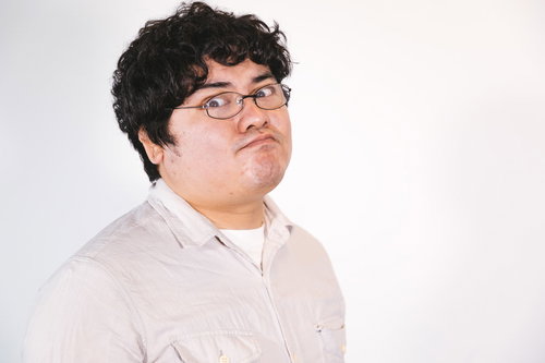 だからいったじゃないか（内心）と眉をひそめるキリッとした正義マン