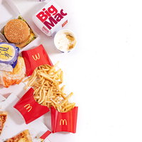 チーズ！揚げ物！炭水化物！の食べ物の写真