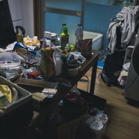 動かさないで。どこに何があるか分からなくなっちゃうの写真