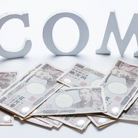サイト売買で大きなお金を動かすCOMドメインの写真