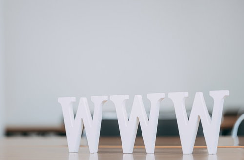 WWW（World Wide Web）であって草不可避ではありません