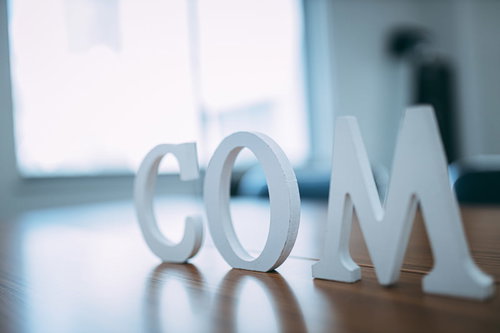 使われなくなった.comドメイン、中古ドメイン売買