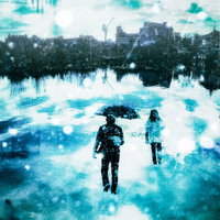 雪が降る都会の街並みフォトモンタージュ 傘をさした人物と高層ビルの写真