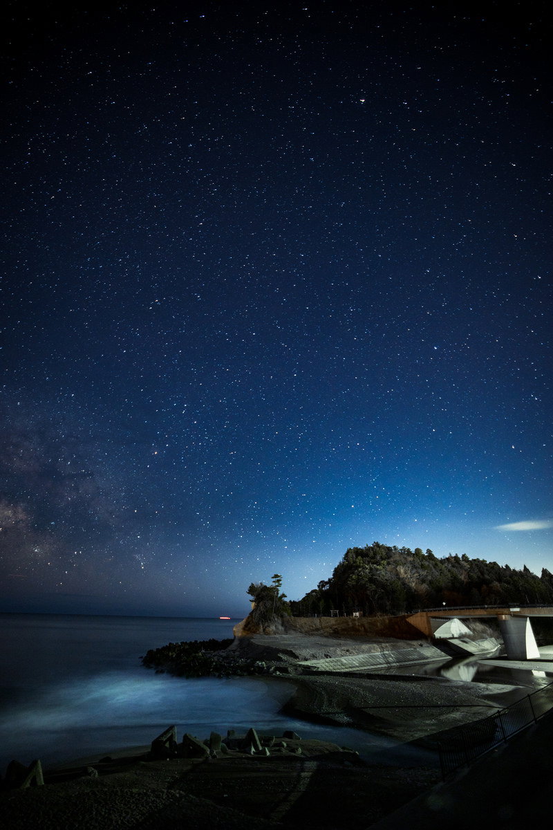 広野町防災緑地の星空と海岸
