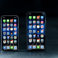 iPhone XS / Maxのサイズ比較とホーム画面の写真