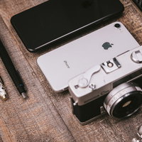 バッグに入っていたガジェットの一部の写真