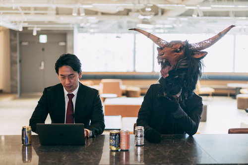 魔神主催のオフィス飲み会は出席率が悪い